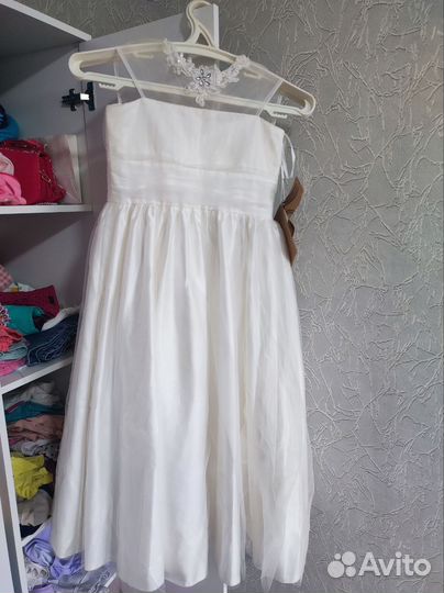 Продам платье новое с этикеткой