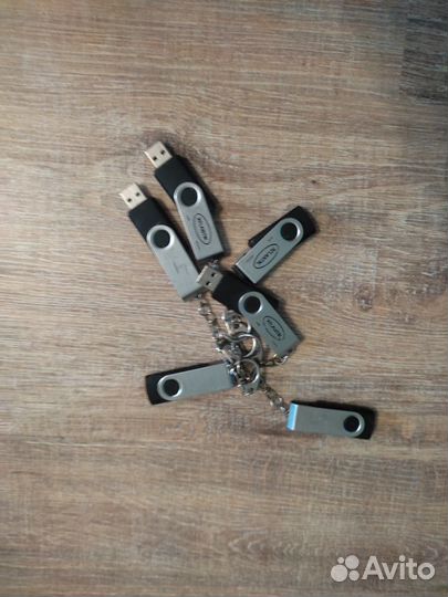 Сувенирные флешки 8GB