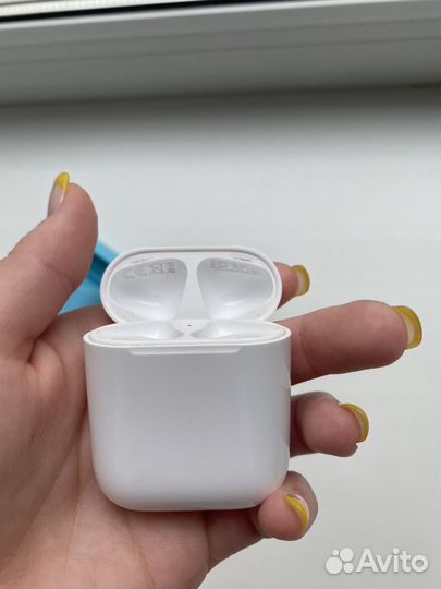 Кейс от airpods (и для 1, и для 2 поколения)