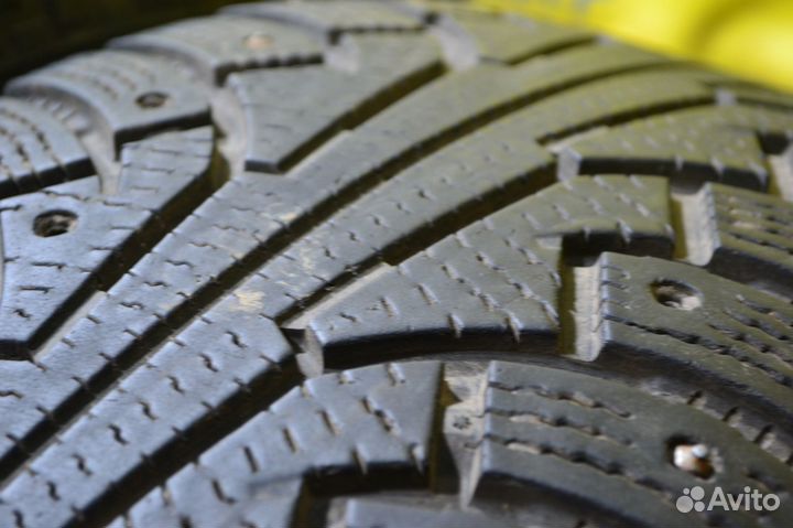 Nokian Tyres Hakkapeliitta 5 SUV 245/65 R17