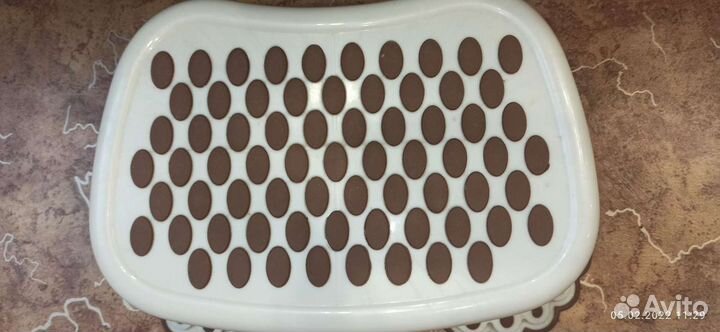 Подставка в ванную