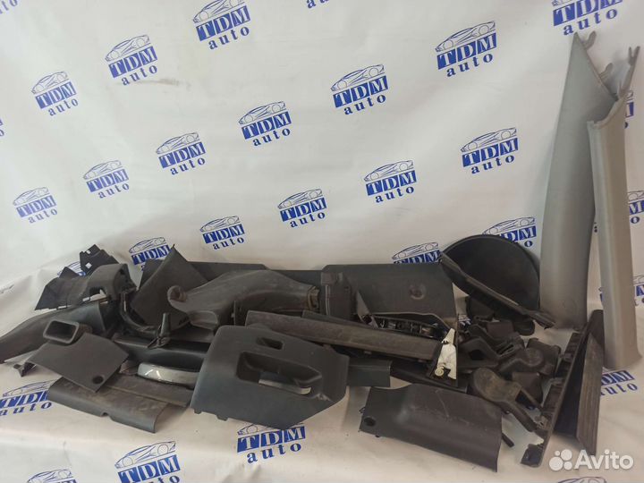 Пластик салона накладки Geely Emgrand X7 Эмгран