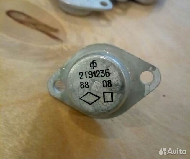 Транзистор 2Т9123Б
