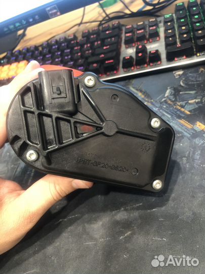 Дроссельная заслонка №21127-1148010