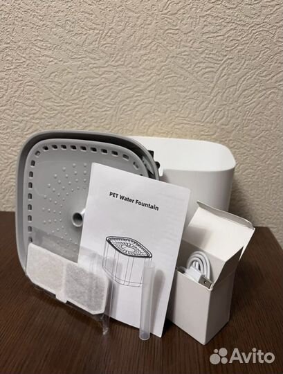 Поилка для кошек и собак