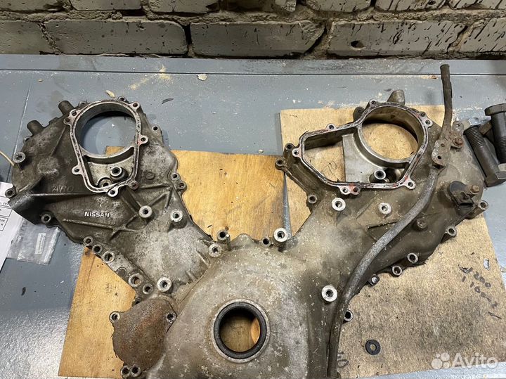 Крышка грм fx45