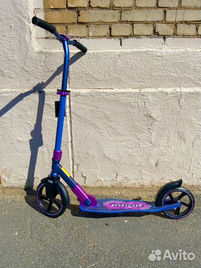 Городской самокат с большими колесами