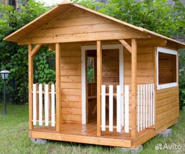 Детский деревянный домик