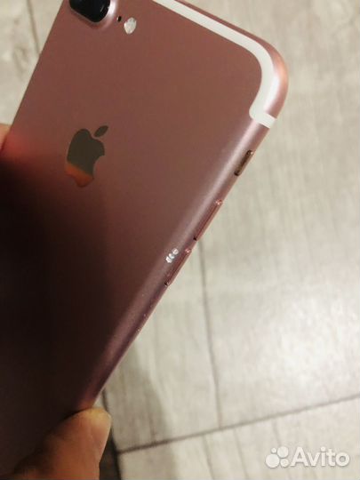 Телефон iPhone 7 plus