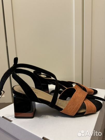 Босоножки женские 40 размер на каблуке