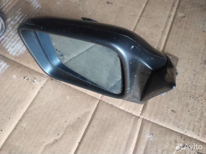 Левое зеркало на BMW 34 кузов