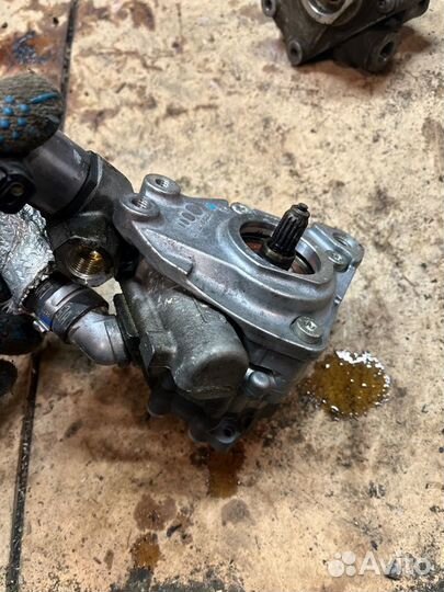 Насос гур Audi A8 D4 4.2 CDR 2011