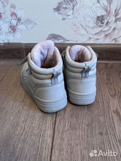 Ботинки демисезонные для девочки 24 р