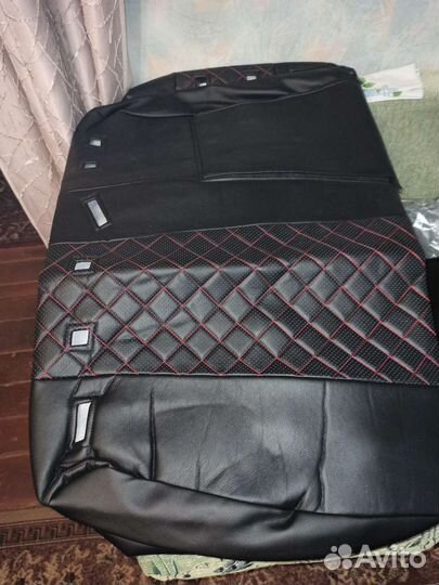 Новые чехлы, эко-кожа, на renault megane 2