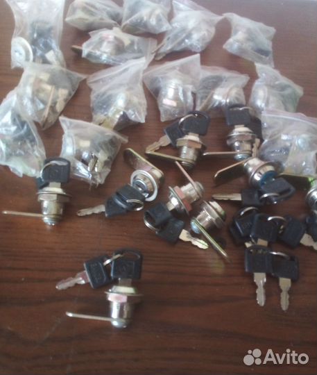 Замок для ящика почтового, стола письменного, тумб