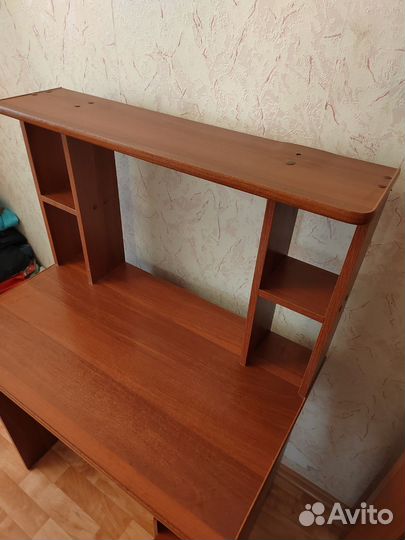 Стол компьютерный