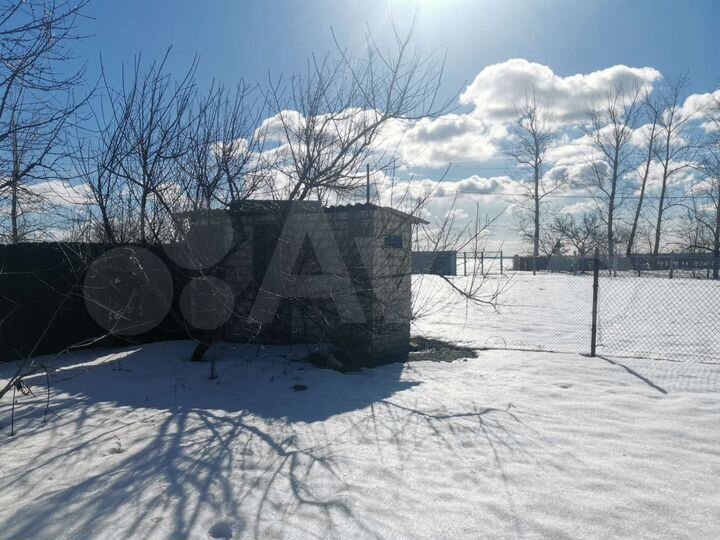 Дом 20 м² на участке 5 сот.