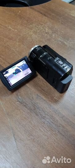 Видеокамера Sony HDR-XR260E