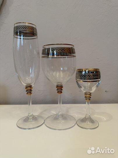 Бокалы фужеры рюмки