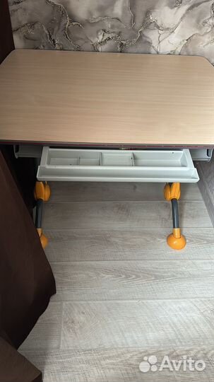 Письменный стол парта