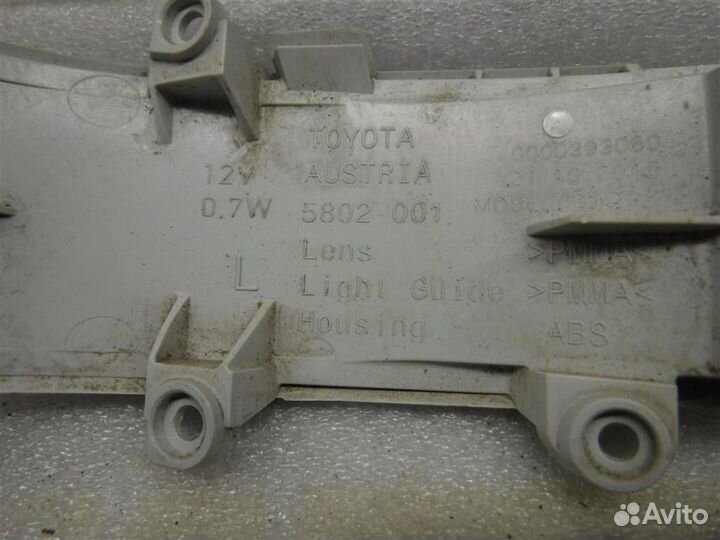 Повторитель в зеркало Toyota Corolla (E150) 2006