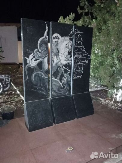 Гранитные памятники