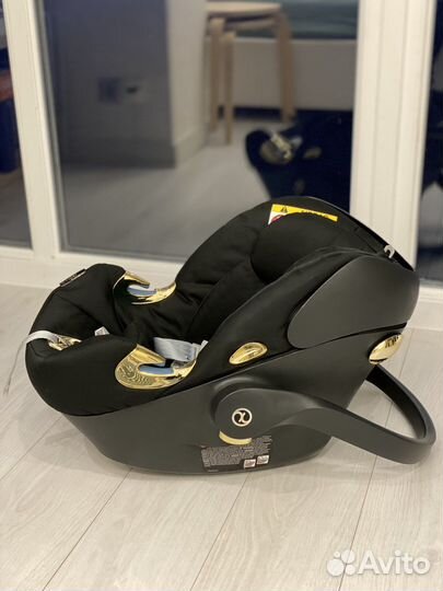 Автокресло cybex aton q jeremy scott