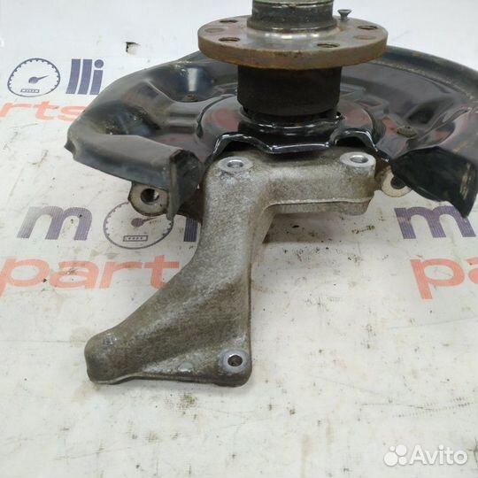 Кулак поворотный задний правый Audi Q3 8U 2014