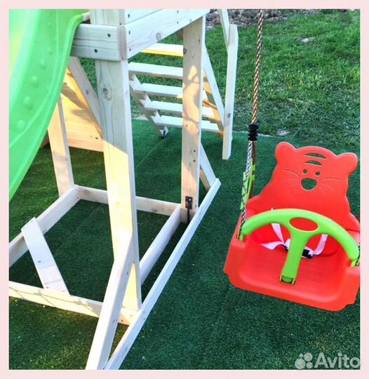 Деревянная детская площадка без занос