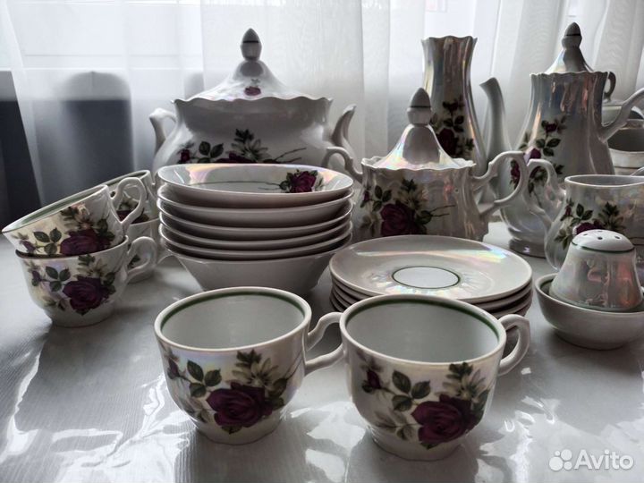 Посуда из столового сервиза