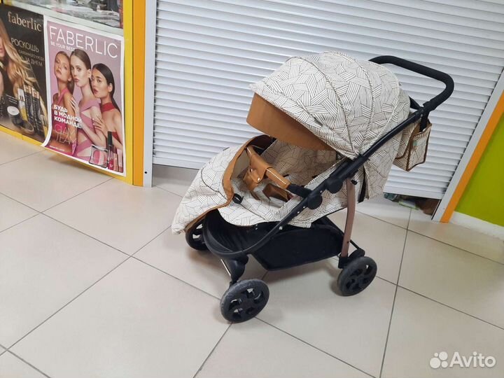 Новая Коляска беби хит с перекидной ручкой Б