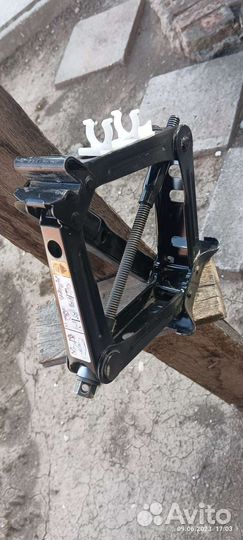 Домкрат на форд