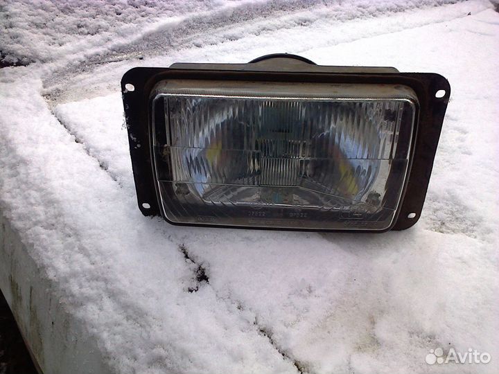 Фара газ 3102 Волга