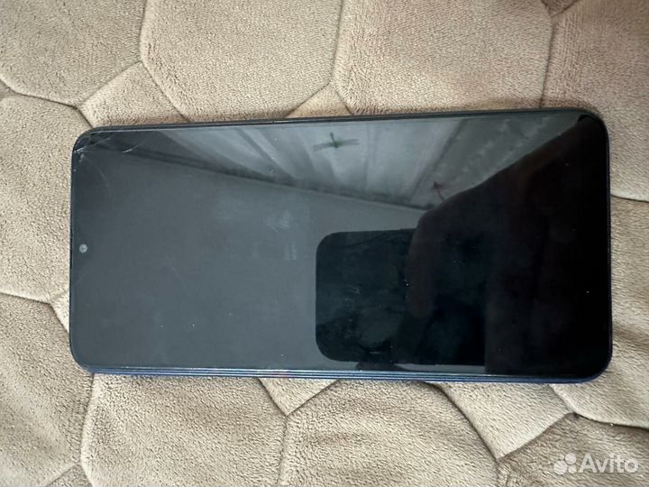 Samsung Galaxy A10, 2/32 ГБ
