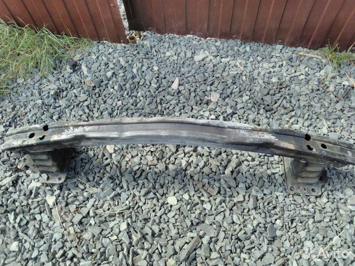 Усилитель переднего бампера Opel Vectra C