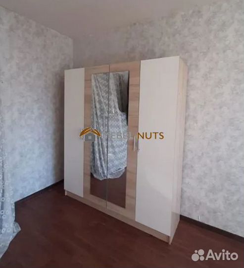 Шкаф четырехстворчатый