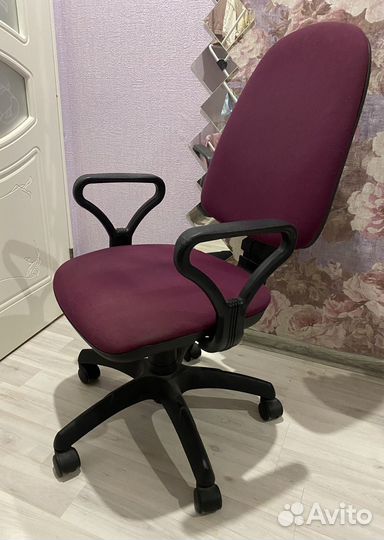 Компьютерное кресло б/у