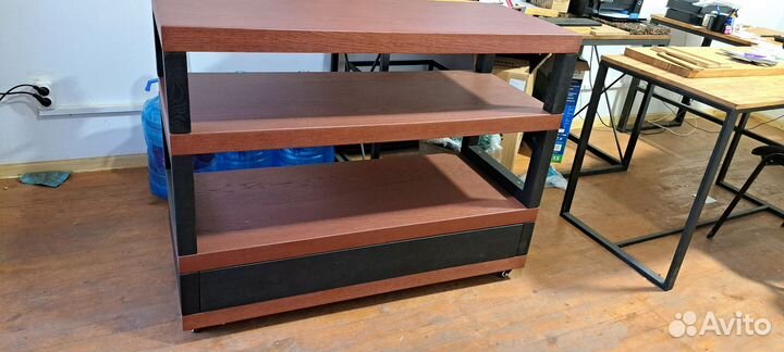 Тумба под телевизор