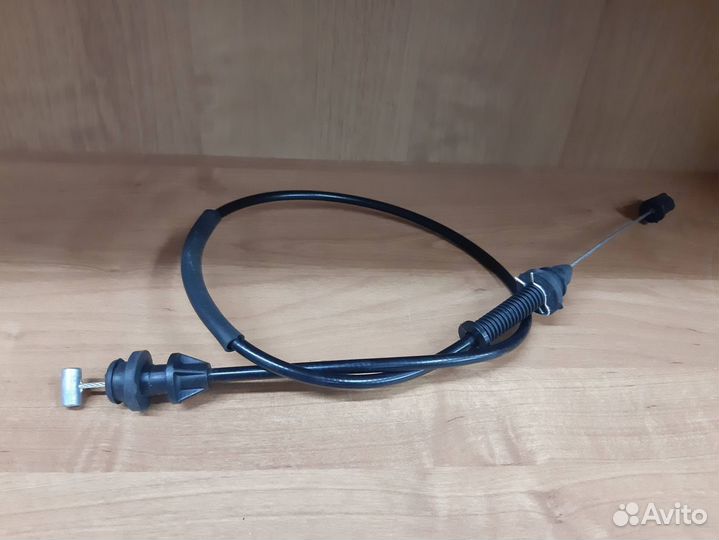 Трос педали газа Логан/Ларгус 1,4/1,6 8 клапанные