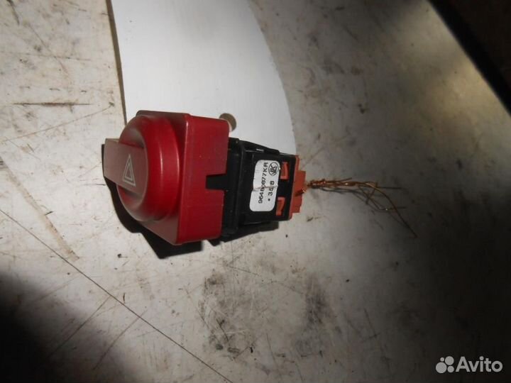 Кнопка аварийной сигнализации Citroen C4