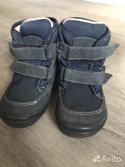 Ботинки демисезонные для девочки 23