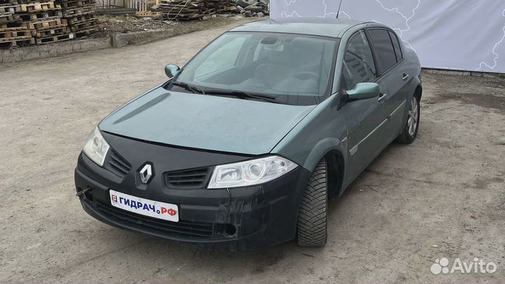 Кнопка обогрева сиденья правая Renault Megane 2 82