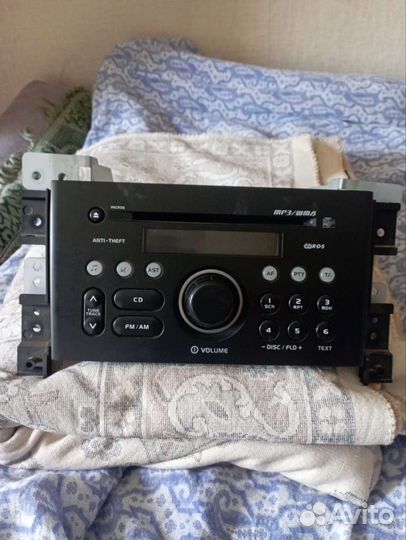 Штатная магнитола на Suzuki grand Vitara (2010)