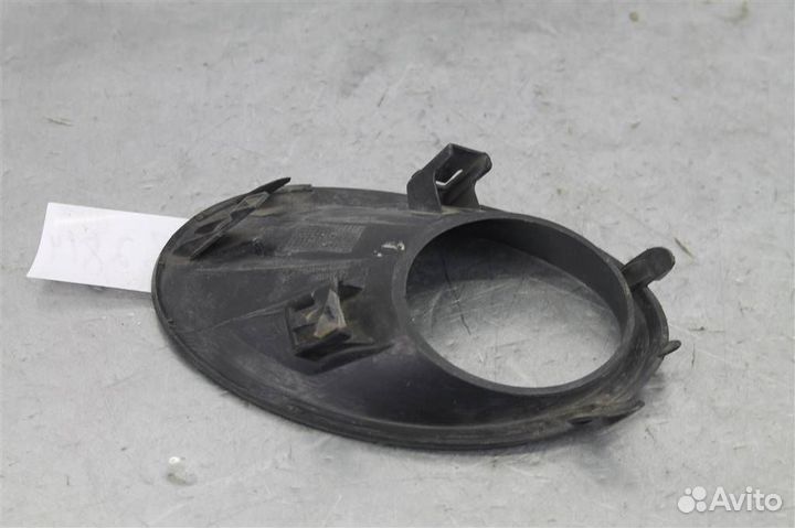 Накладка противотуманной фары левой Nissan Qashq