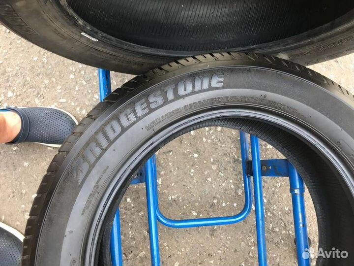 Bridgestone Dueler H/T D687 255/70 R18