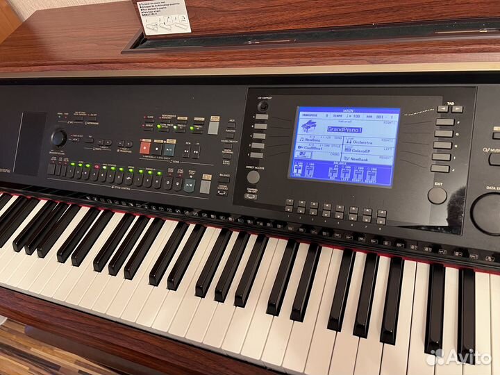 Yamaha CVP-303M цифровое пианино clavinova