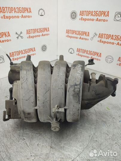 Впускной коллектор Opel Astra H 55353314