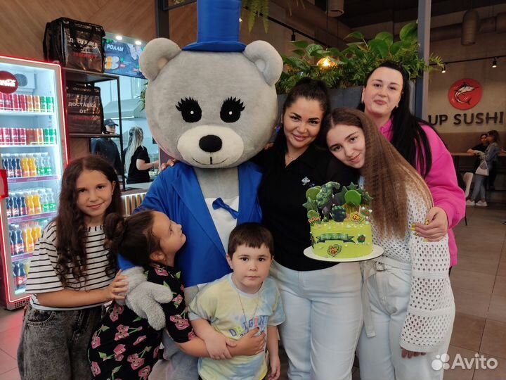 Мишка поздравление ростовая кукла на праздник