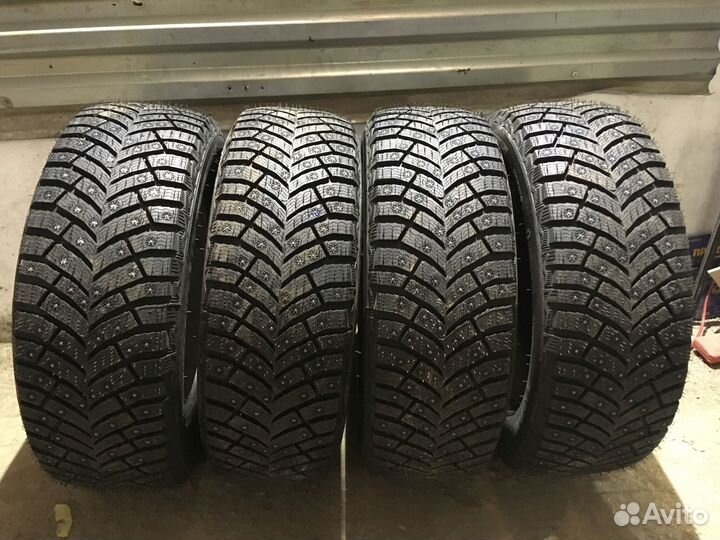 Michelin X-Ice North 4 235/45 R19 107