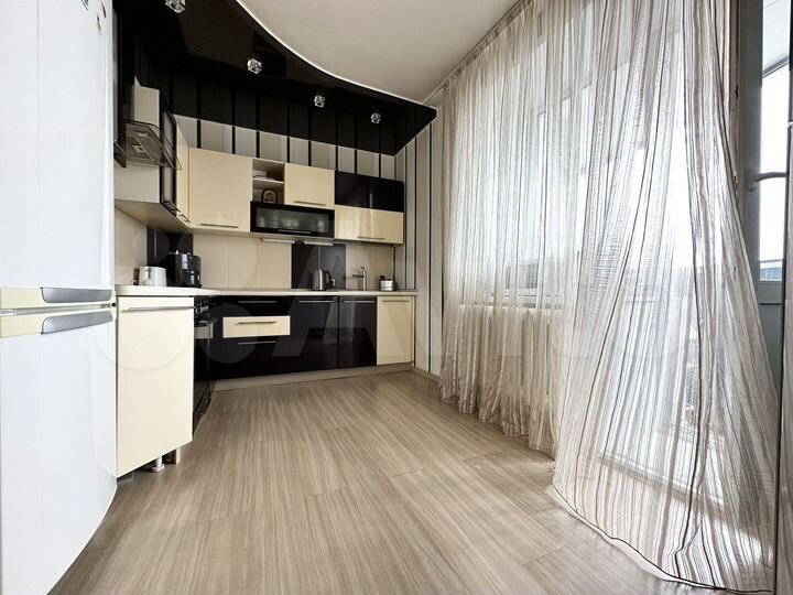 3-к. квартира, 99,4 м², 8/16 эт.